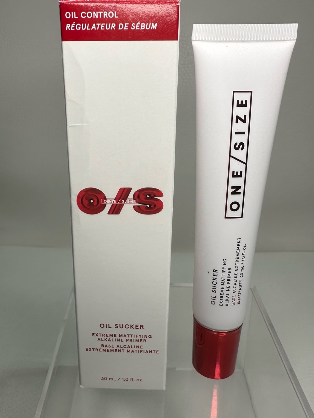 ONE/SIZE Oil Sucker Oil Control Mattifying Primer - White/Red
